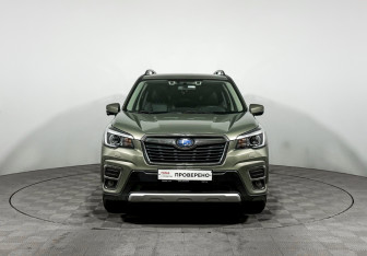 Подержанный автомобиль Subaru Forester Suv 2019 года (2 фото)