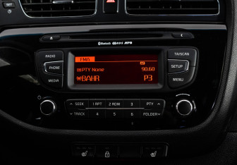 Подержанный автомобиль Kia Ceed Hatchback 2014 года (15 фото)