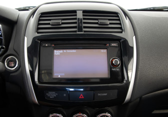 Подержанный автомобиль Citroen C4 Aircross 2014 года (17 фото)