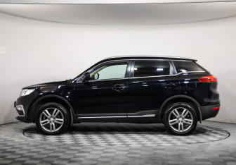 Подержанный автомобиль Geely Atlas 2018 года (8 фото)
