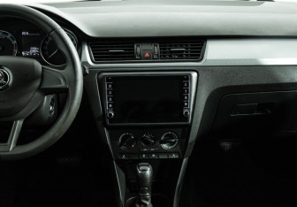 Подержанный автомобиль Skoda Rapid Liftback 2019 года (14 фото)