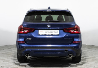 Подержанный автомобиль BMW X3 2020 года (6 фото)