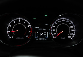Подержанный автомобиль Mitsubishi ASX 2014 года (12 фото)