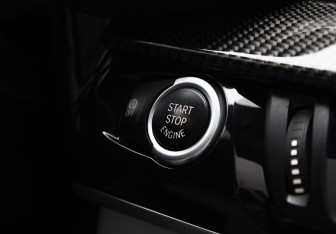 Подержанный автомобиль BMW X5 M 2017 года (9 фото)