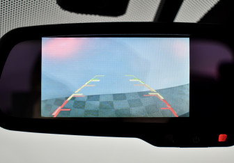 Подержанный автомобиль Mitsubishi Outlander 2017 года (16 фото)