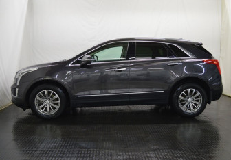 Подержанный автомобиль Cadillac XT5 2016 года (8 фото)