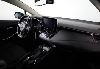 Подержанный автомобиль Toyota Corolla Sedan 2019 года (11 фото)