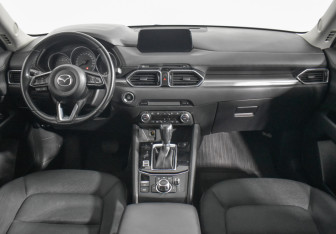 Подержанный автомобиль Mazda CX-5 2018 года (13 фото)