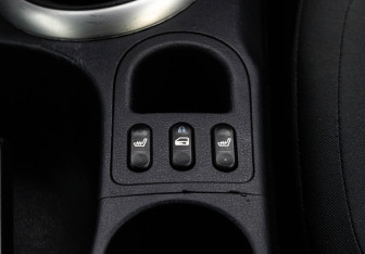 Подержанный автомобиль Nissan Qashqai 2012 года (13 фото)