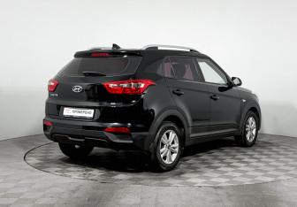 Подержанный автомобиль Hyundai Creta 2018 года (5 фото)
