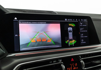 Подержанный автомобиль BMW X5 2019 года (21 фото)