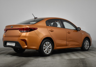 Подержанный автомобиль Kia Rio Sedan 2017 года (5 фото)