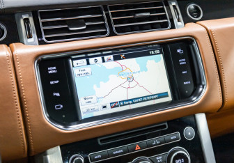Подержанный автомобиль Land Rover Range Rover 2014 года (20 фото)