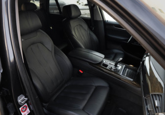 Подержанный автомобиль BMW X5 2016 года (28 фото)