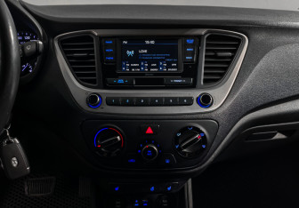 Подержанный автомобиль Hyundai Solaris Sedan 2017 года (16 фото)
