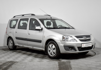 Подержанный автомобиль LADA (ВАЗ) Largus Wagon 2012 года (3 фото)