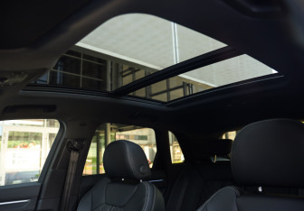 Подержанный автомобиль Audi Q3 2025 года (29 фото)