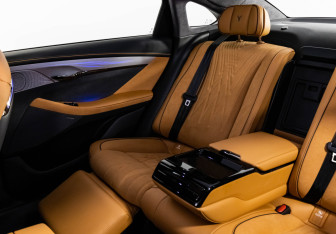 Подержанный автомобиль Voyah Passion 2023 года (34 фото)