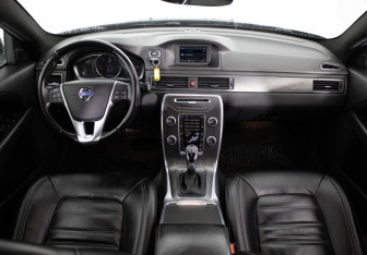 Подержанный автомобиль Volvo XC70 2015 года (9 фото)