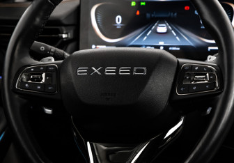 Подержанный автомобиль Exeed TXL 2023 года (13 фото)