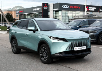 Подержанный автомобиль Omoda C7 2025 года (3 фото)