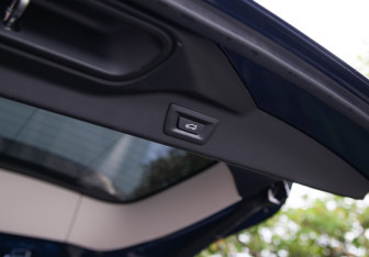 Подержанный автомобиль BMW X7 2019 года (36 фото)