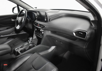 Подержанный автомобиль Hyundai Santa Fe 2020 года (12 фото)