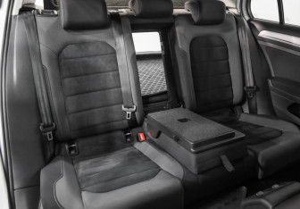 Подержанный автомобиль Volkswagen Golf Hatchback 2013 года (24 фото)