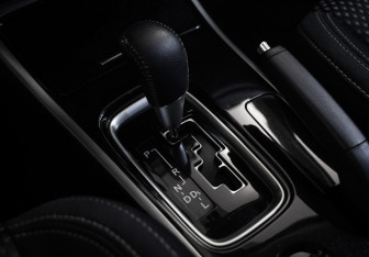 Подержанный автомобиль Mitsubishi Outlander 2022 года (17 фото)