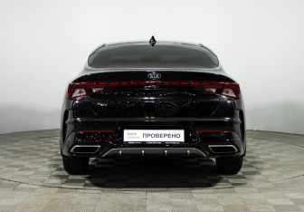 Подержанный автомобиль Kia K5 2020 года (6 фото)