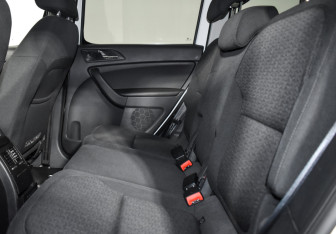 Подержанный автомобиль Skoda Yeti 2016 года (12 фото)