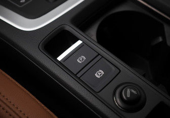 Подержанный автомобиль Audi Q3 2020 года (24 фото)