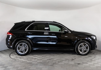 Подержанный автомобиль Mercedes-Benz GLE 2018 года (4 фото)