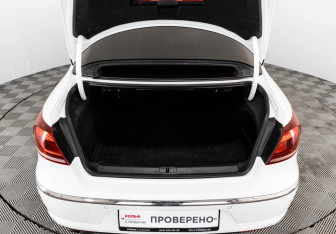 Подержанный автомобиль Volkswagen Passat CC 2014 года (27 фото)