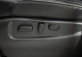 Подержанный автомобиль Infiniti QX80 2018 года (16 фото)