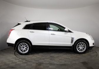 Подержанный автомобиль Cadillac SRX 2013 года (4 фото)