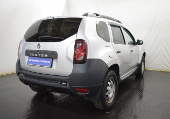 Подержанный автомобиль Renault Duster 2020 года (5 фото)