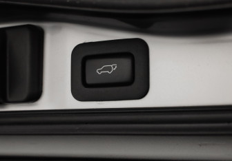 Подержанный автомобиль Toyota Land Cruiser Suv 2014 года (38 фото)