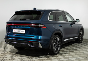 Подержанный автомобиль Geely Monjaro 2024 года (25 фото)