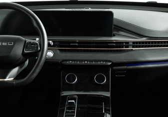 Подержанный автомобиль Exeed LX 2023 года (14 фото)