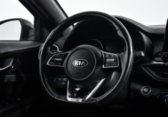 Подержанный автомобиль Kia Cerato Sedan 2021 года (15 фото)