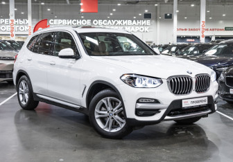 Подержанный автомобиль BMW X3 2020 года (4 фото)
