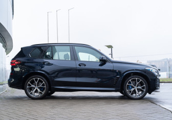 Новый BMW X5 2024 (6 фото)