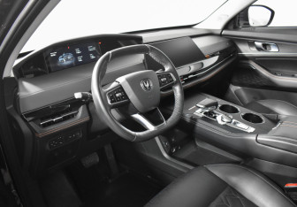 Подержанный автомобиль Changan UNI-K 2022 года (9 фото)