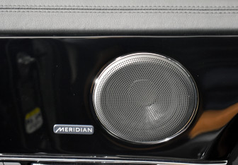 Подержанный автомобиль Jaguar XJ 2016 года (86 фото)