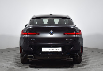 Подержанный автомобиль BMW X4 2021 года (6 фото)