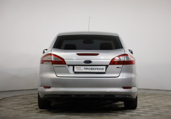 Подержанный автомобиль Ford Mondeo Sedan 2008 года (6 фото)