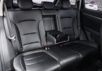 Подержанный автомобиль Geely Atlas Pro 2021 года (27 фото)