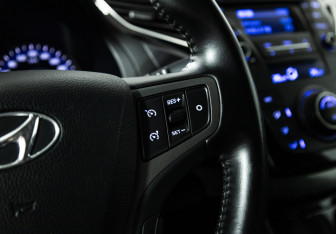 Подержанный автомобиль Hyundai i40 Sedan 2016 года (17 фото)