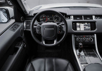 Подержанный автомобиль Land Rover Range Rover Sport 2015 года (14 фото)
